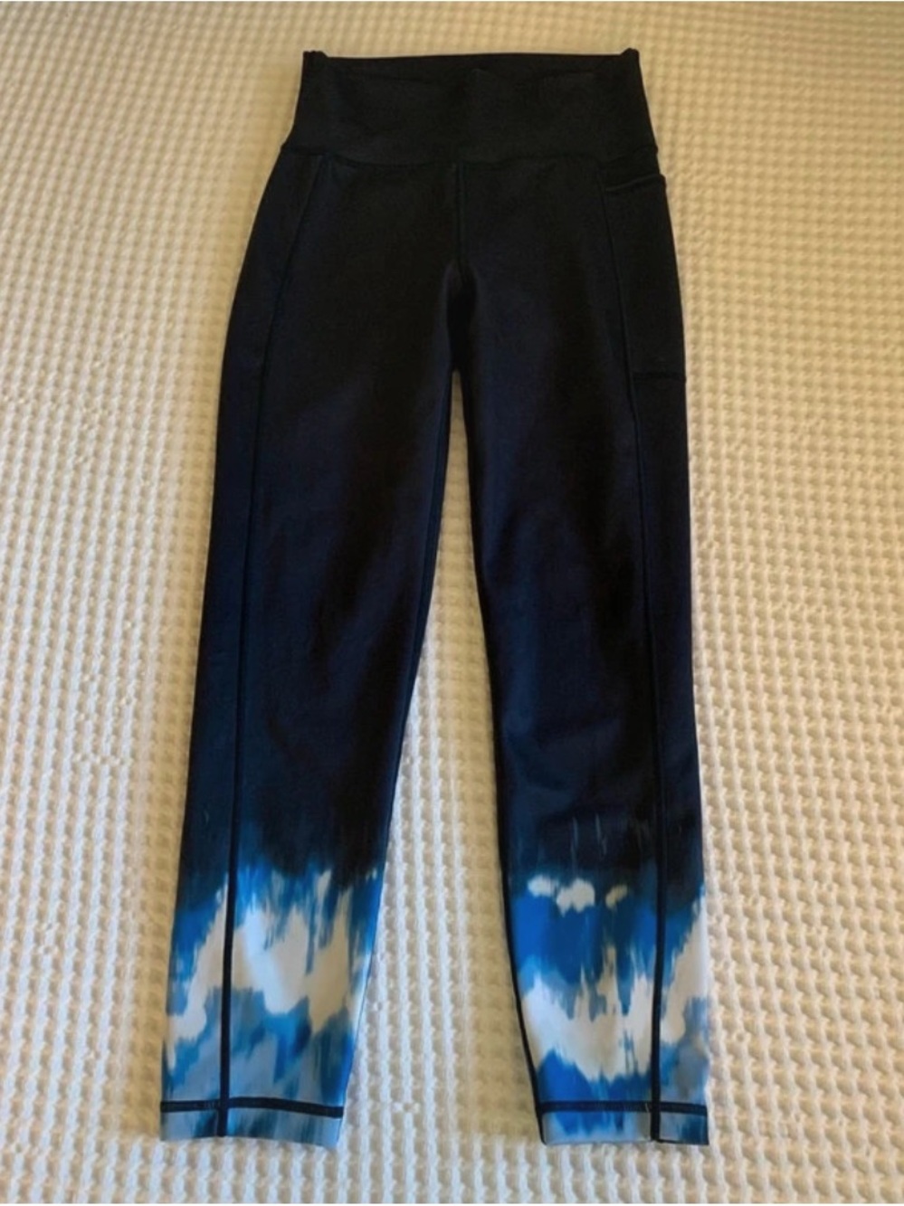 Sweaty Betty Black Leggings with Blue and White Tie-Dye Hem Size Small